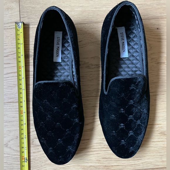 Steve Madden Velvet Skull Smoking Loafers Size Mens 10.5 - Picture 7 of 9